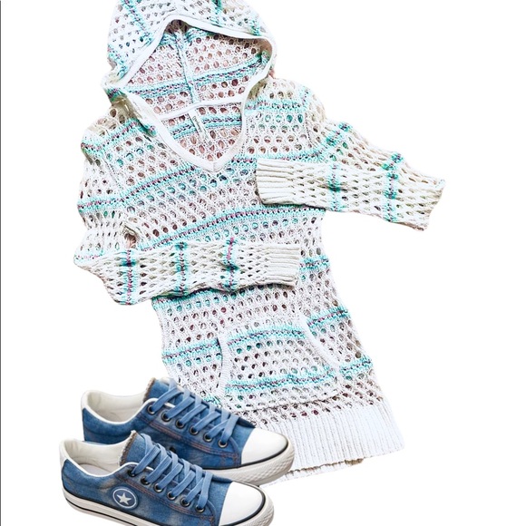 Beach Hooded Knitted Sweater - Picture 10 of 12